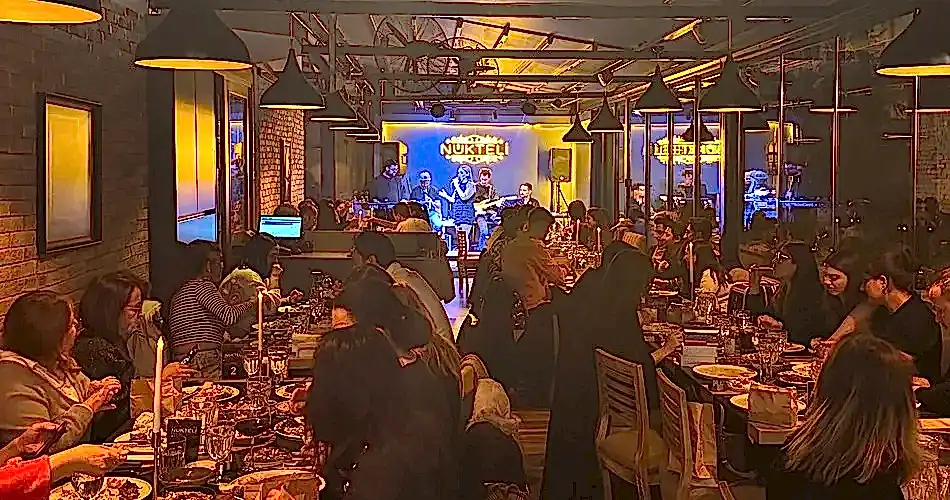 Ankara Canlı Müzikli Meyhane Ankara canlı müzikli meyhane — Nükteli Restoran, Çankaya’da her gün canlı müzik, meze ve rakı-balık